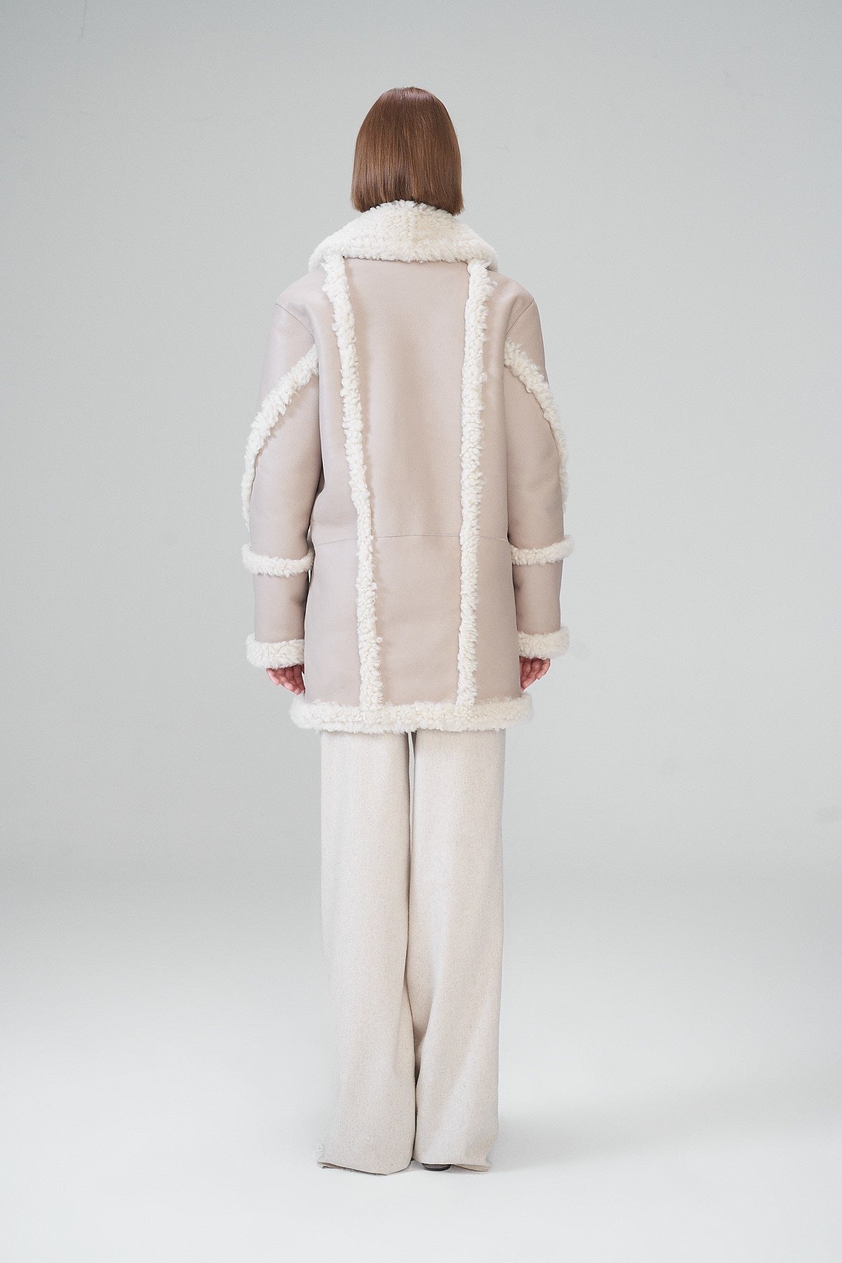 Women's B7 Shearling Fur Leather Coat in Off-White Arcane Fox