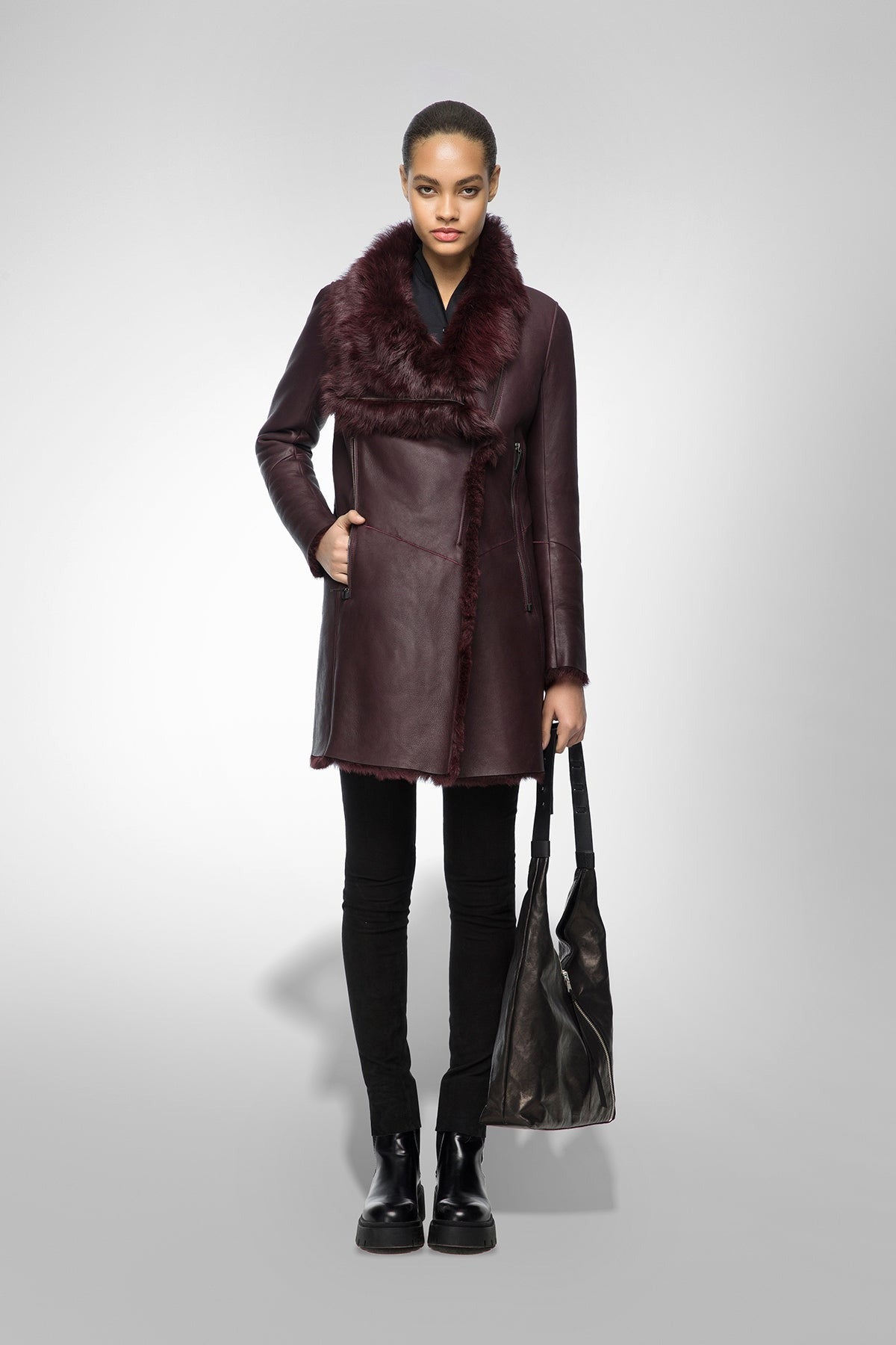 Women's Shearling Fur Leather Coat In Coffee Brown