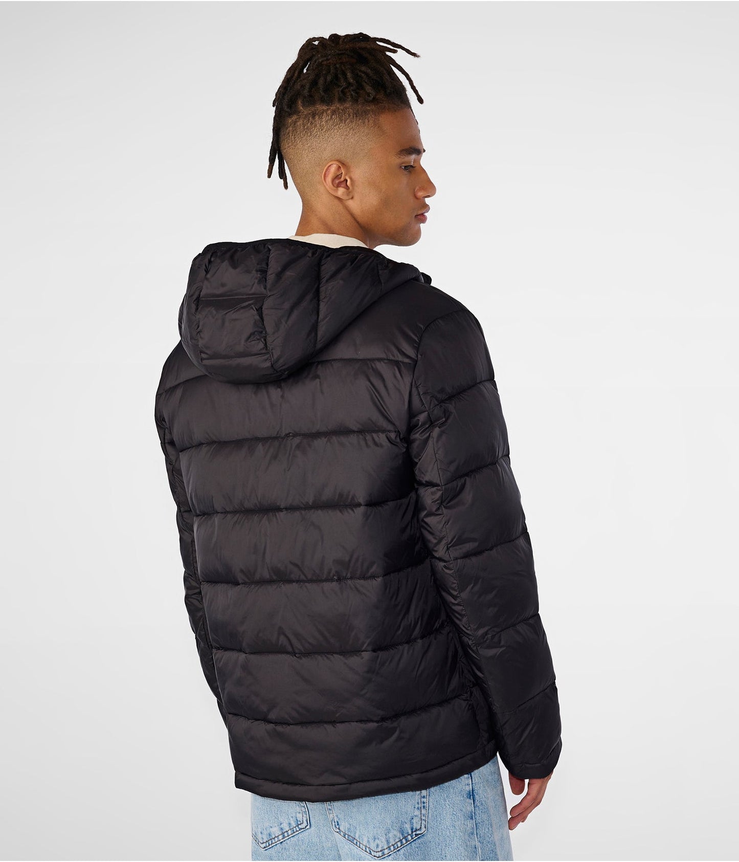 Men's Hooded Puffer Jacket In Black