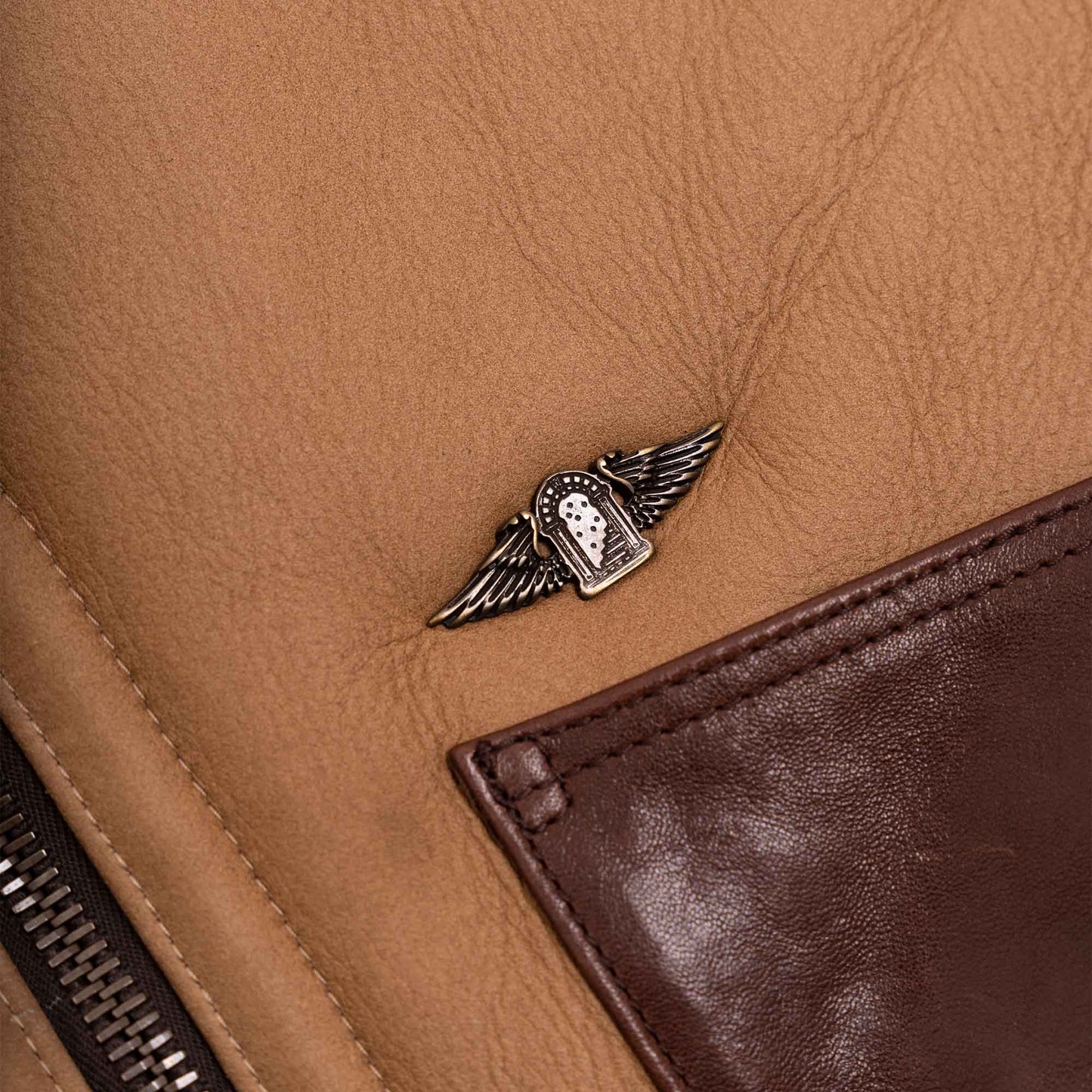 Men's Shearling Leather Vest In Beige With Patch Pockets
