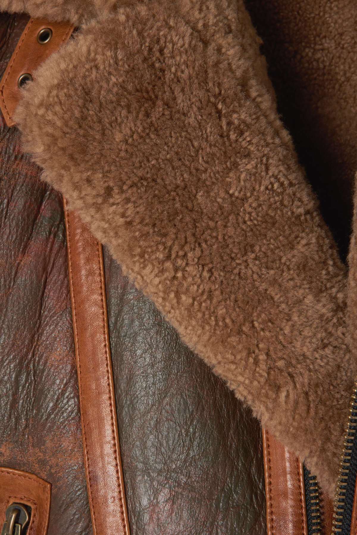 Men's Distressed Sheepskin Leather Shearling Jacket In Dark Brown