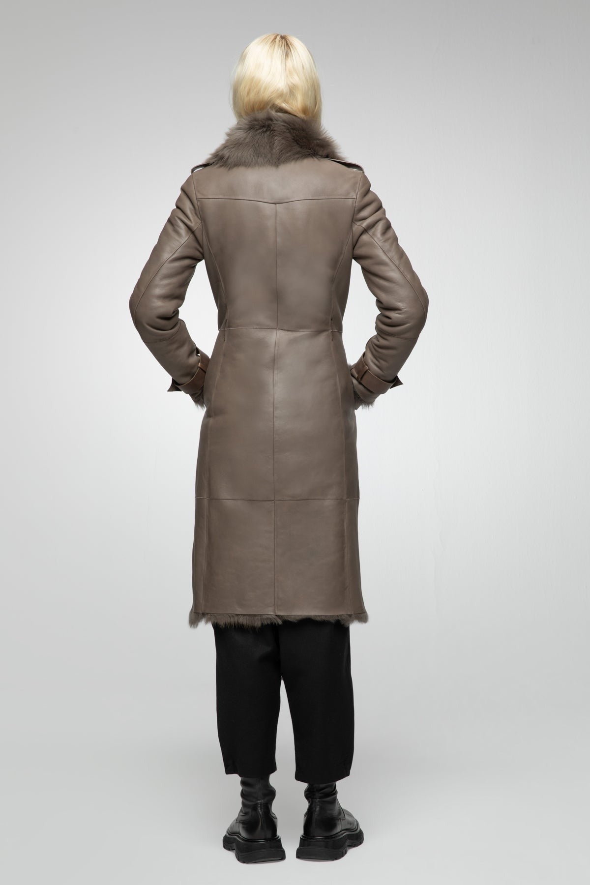 Women's Belted Fur Shearling Leather Coat In Brown