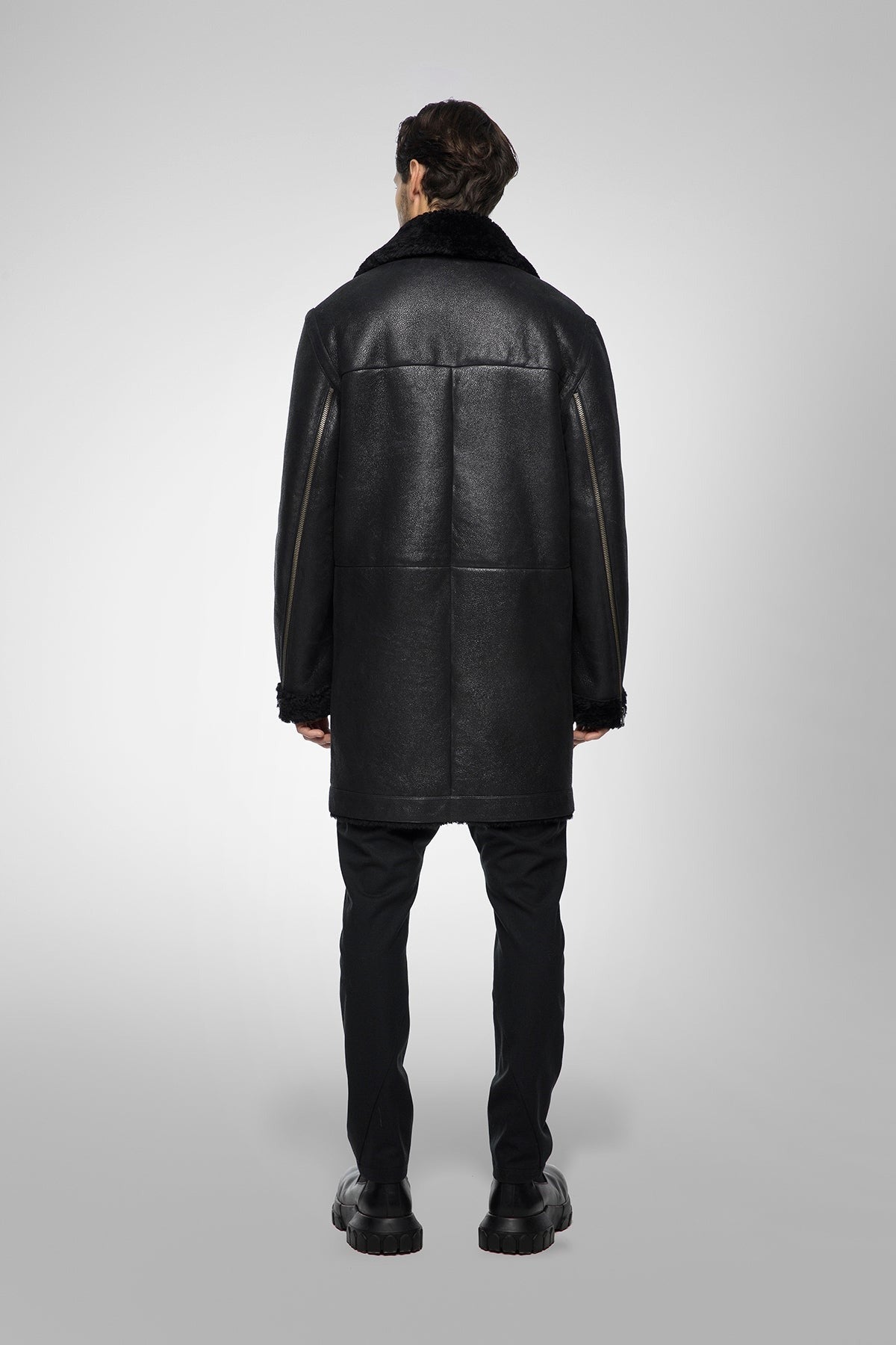 Men's Shearling B7 Bomber Leather Coat In Black
