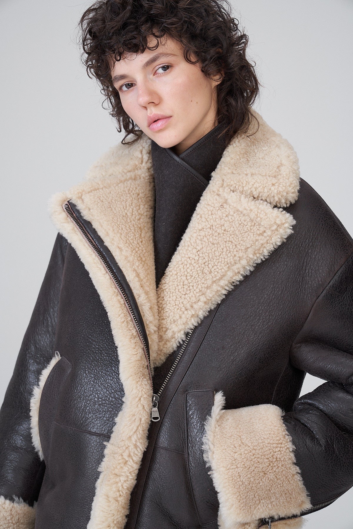 Women's B7 Shearling Leather Coat In Black Arcane Fox