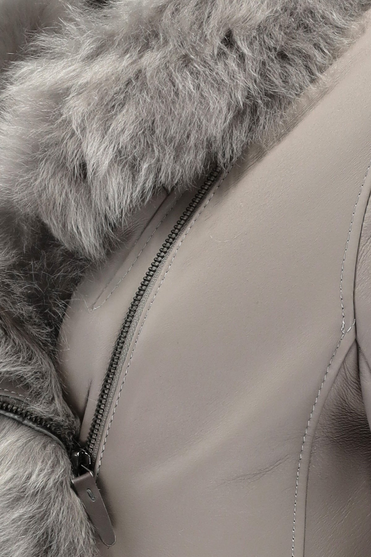 Women's Shearling Fur Leather Coat In Light Gray Arcane Fox