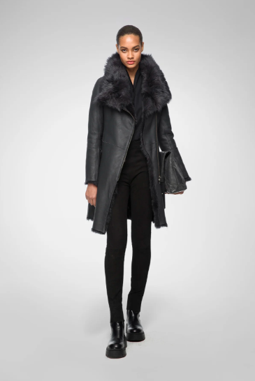 Women's Fur Shearling Leather Coat In Matte Black Arcane Fox