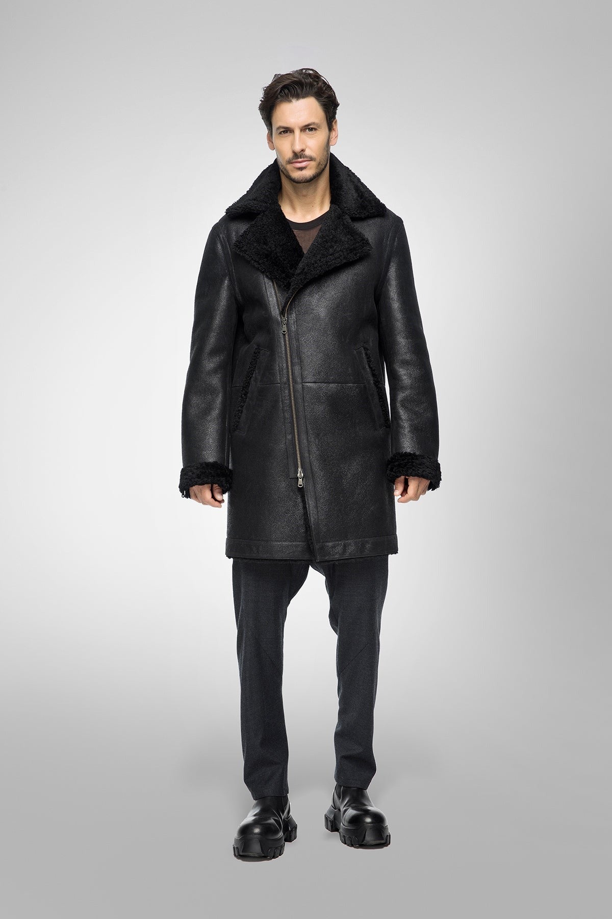 Men's Shearling B7 Bomber Leather Coat In Black