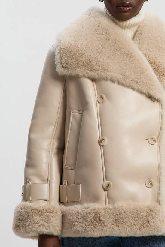 Women's B7 Shearling Beige Leather Jacket With Oversized Collar