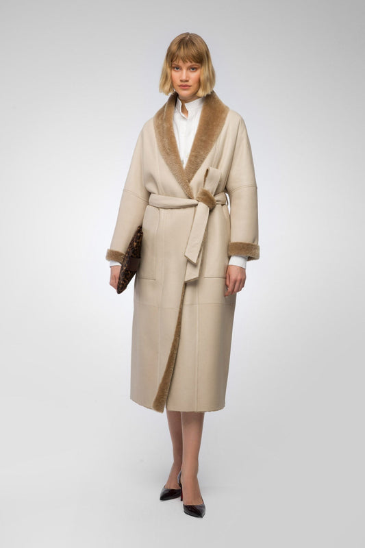 Women's Double Sided B7 Shearling Leather Coat In Beige Arcane Fox