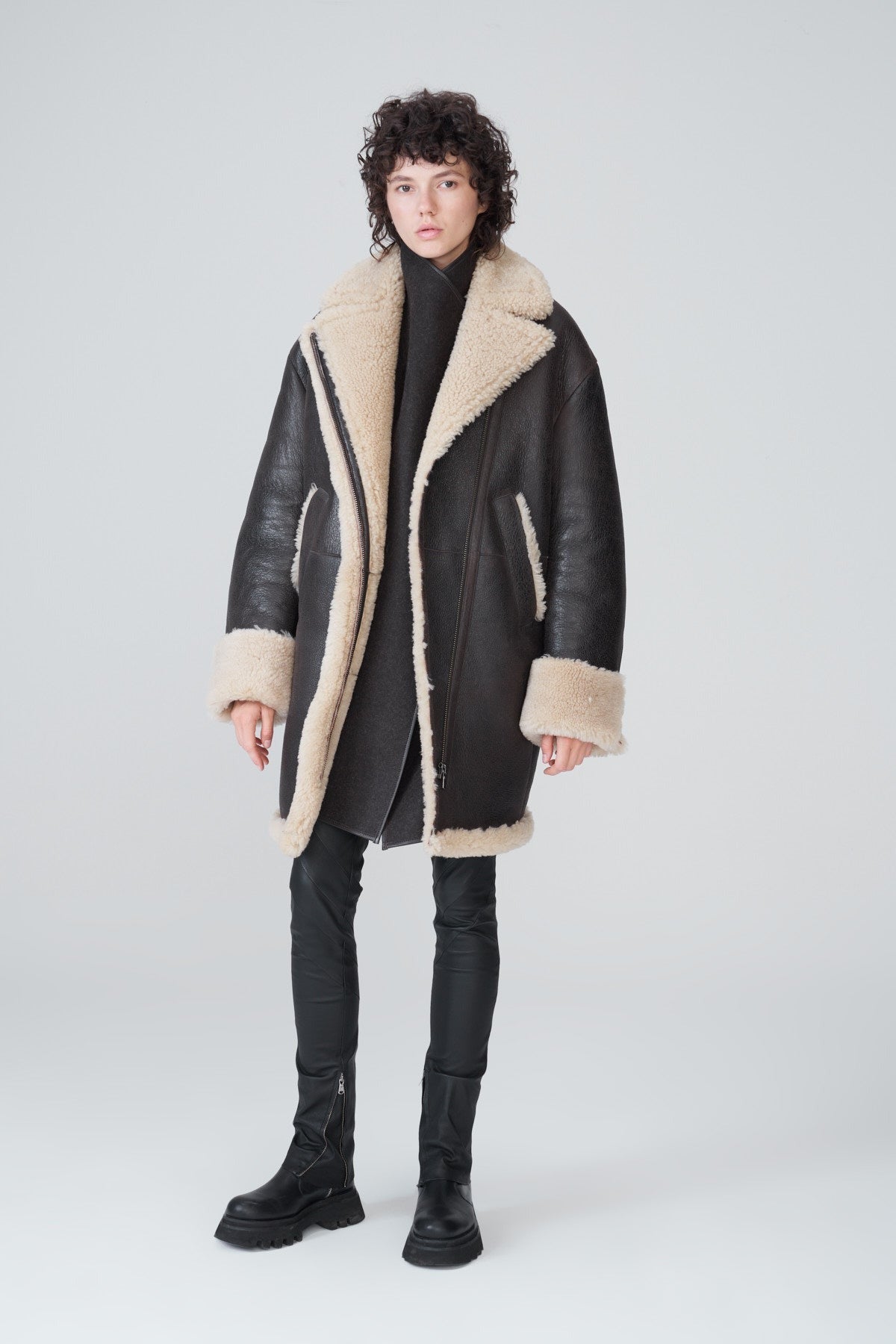Women's B7 Shearling Leather Coat In Black Arcane Fox
