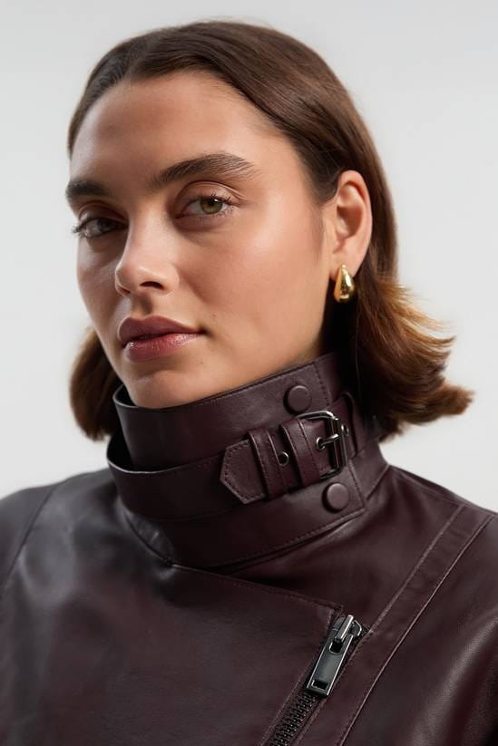 Women's Belted Biker Leather Jacket In Burgundy - Arcane Fox