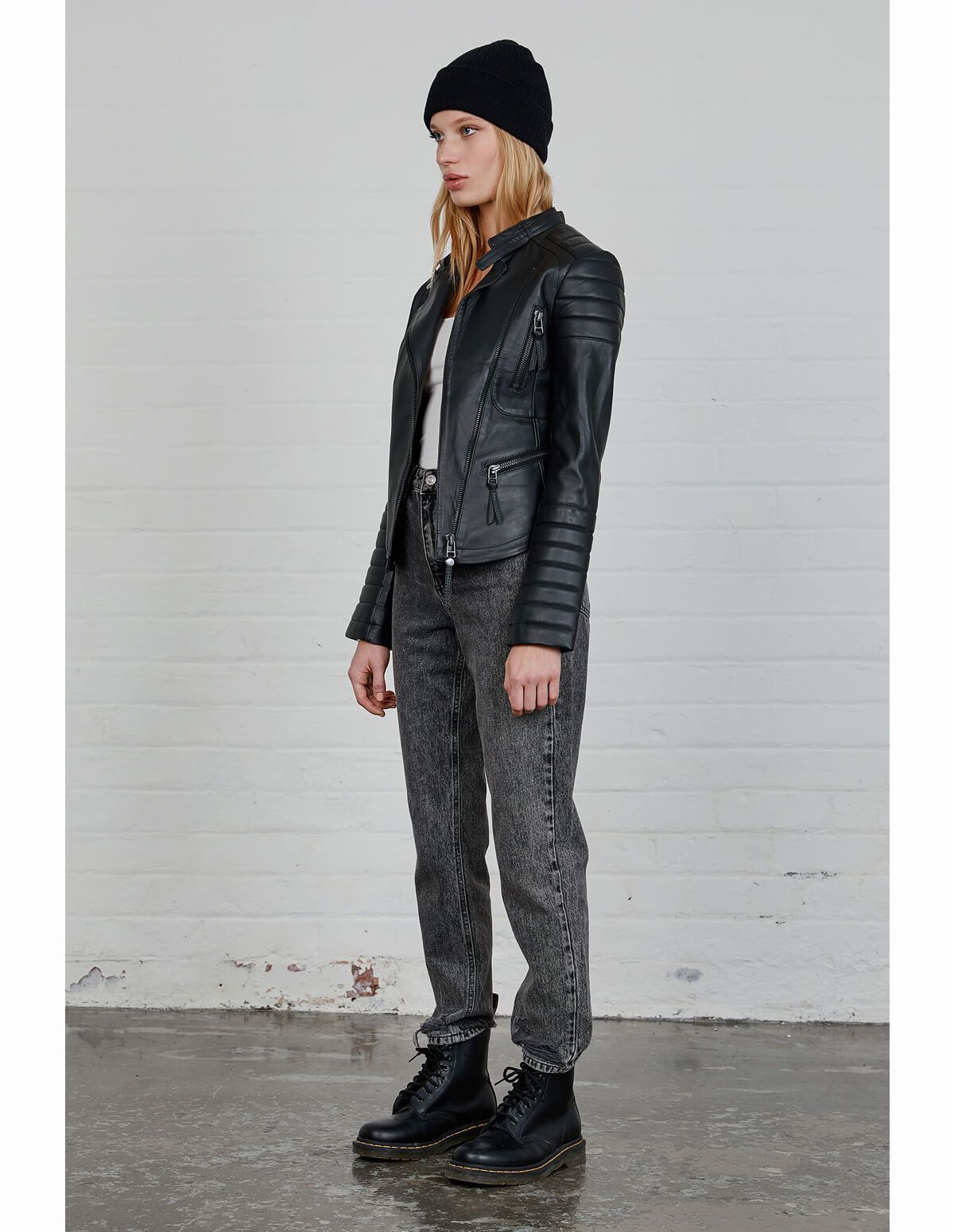 Women's Cafe Racer Leather Jacket In Black
