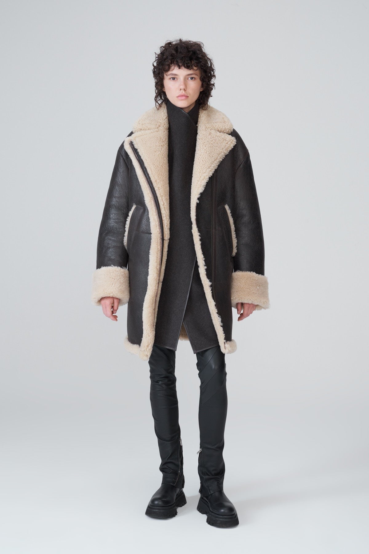 Women's B7 Shearling Leather Coat In Black Arcane Fox