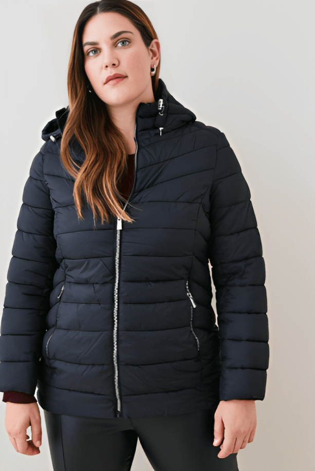 Women's Puffer Jacket In Black With Hood