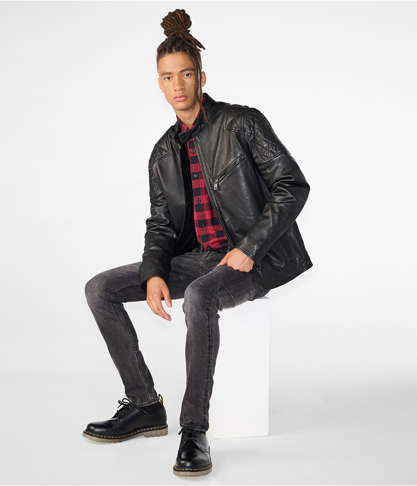 Men's Leather Jacket In Black With Quilted Shoulder