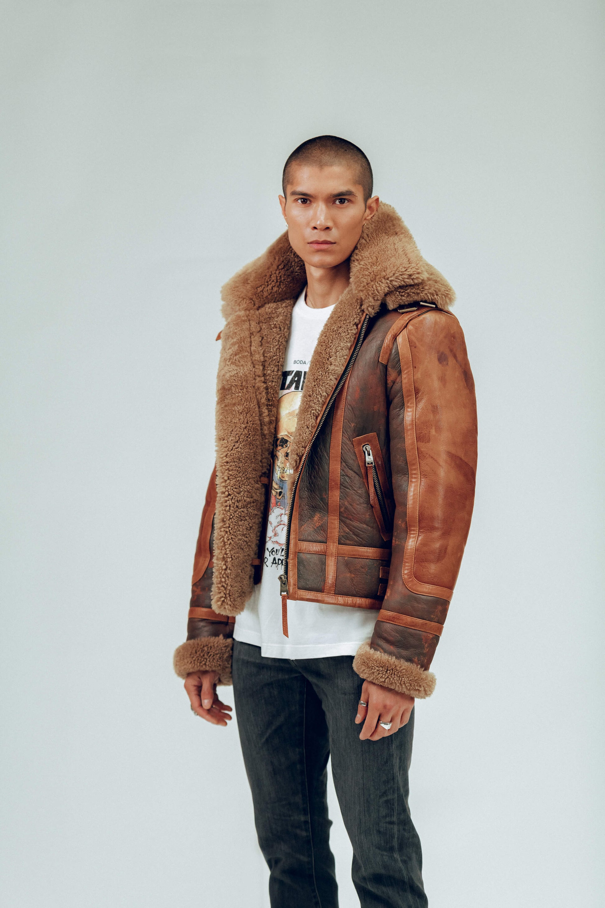 Men's Distressed Sheepskin Leather Shearling Jacket In Brown
