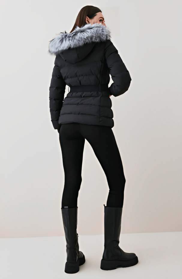 Women's Puffer Jacket In Black With Fur Hood