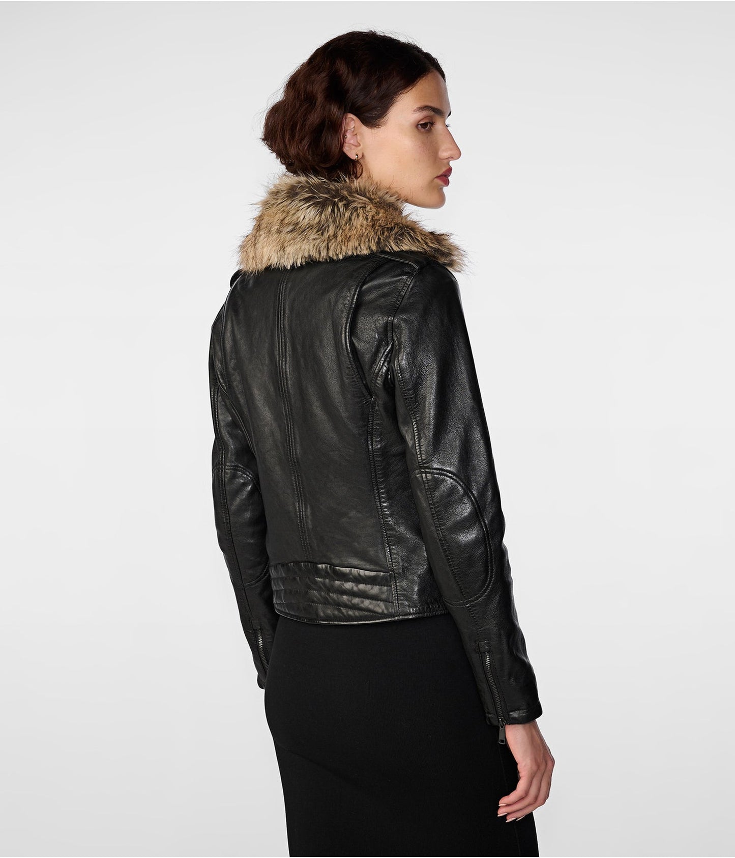 Women's Leather Biker Jacket In Black With Removable Fur Collar