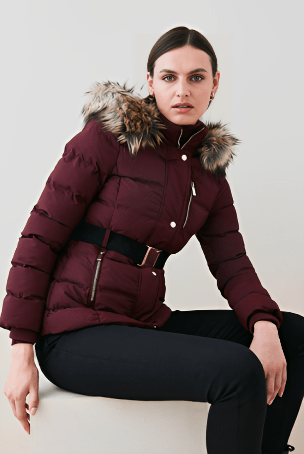 Women's Puffer Jacket In Ox Red With Fur Collar